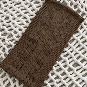 Elegant Brown Knit Scarf